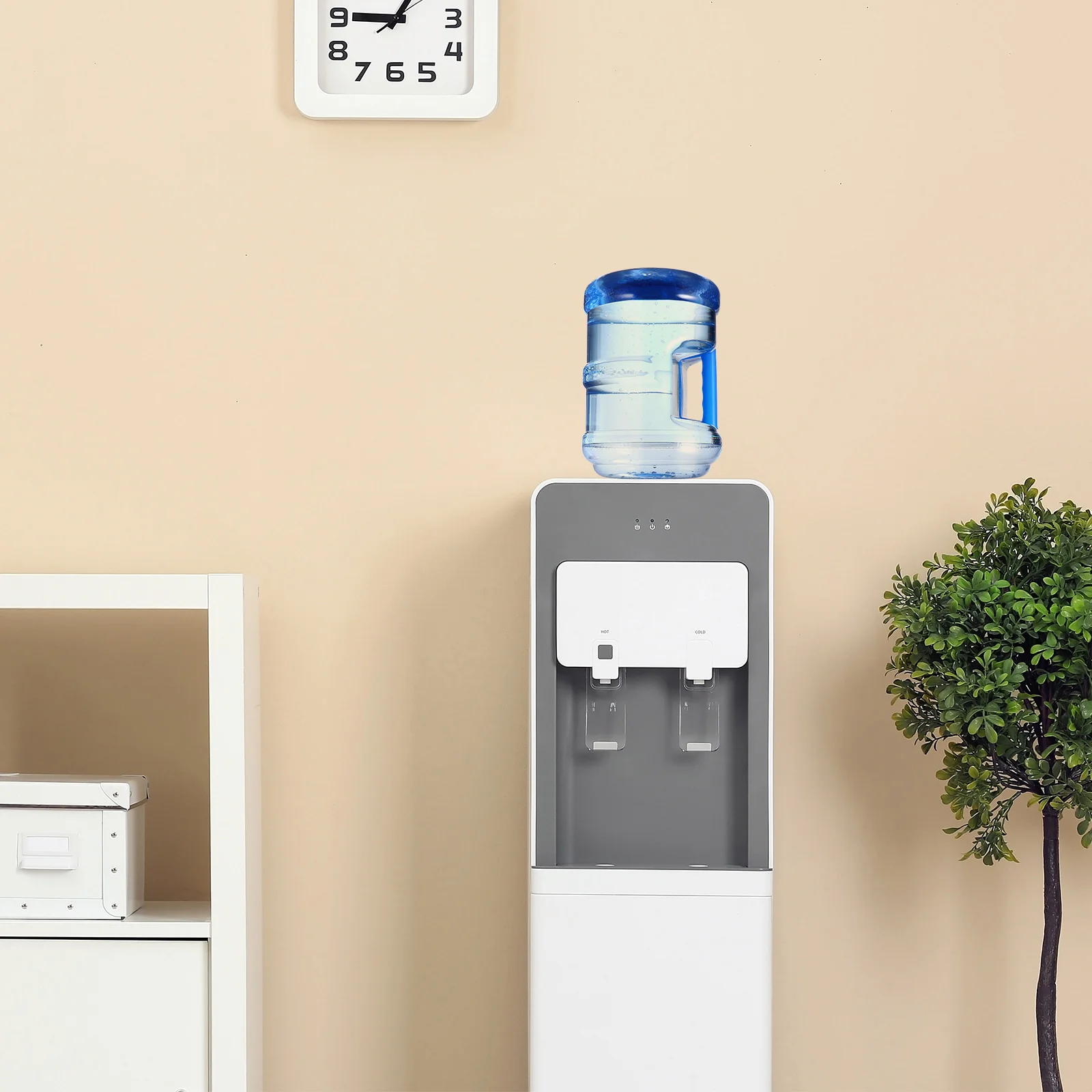 

7.5L Mineral Water Bucket Large Capacity PET Transparent Jug Handle Outdoor Picnic Home Office Water Container Bottle