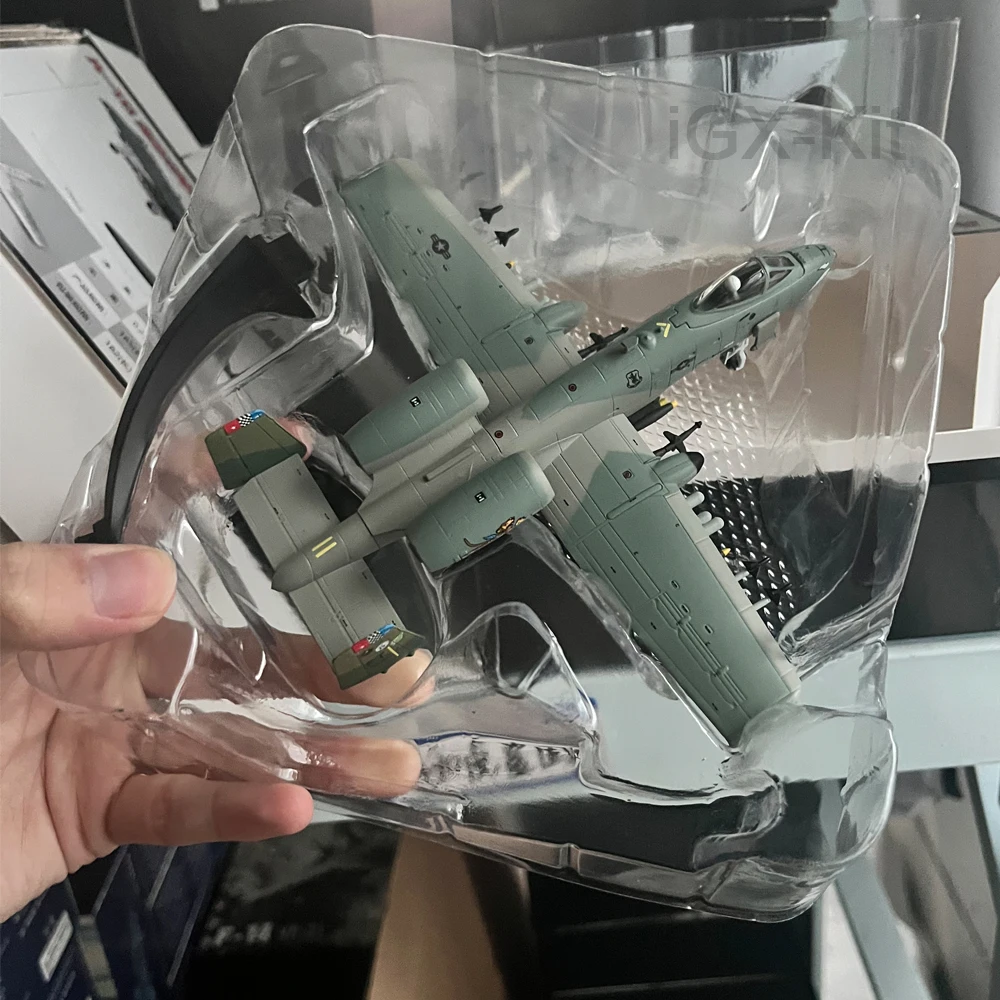 مقياس 1:100 الولايات المتحدة A10 A-10 الصاعقة II هجوم الطائرات طائرة النمر القرش المعادن نموذج طائرة عسكرية لعب اطفال #1