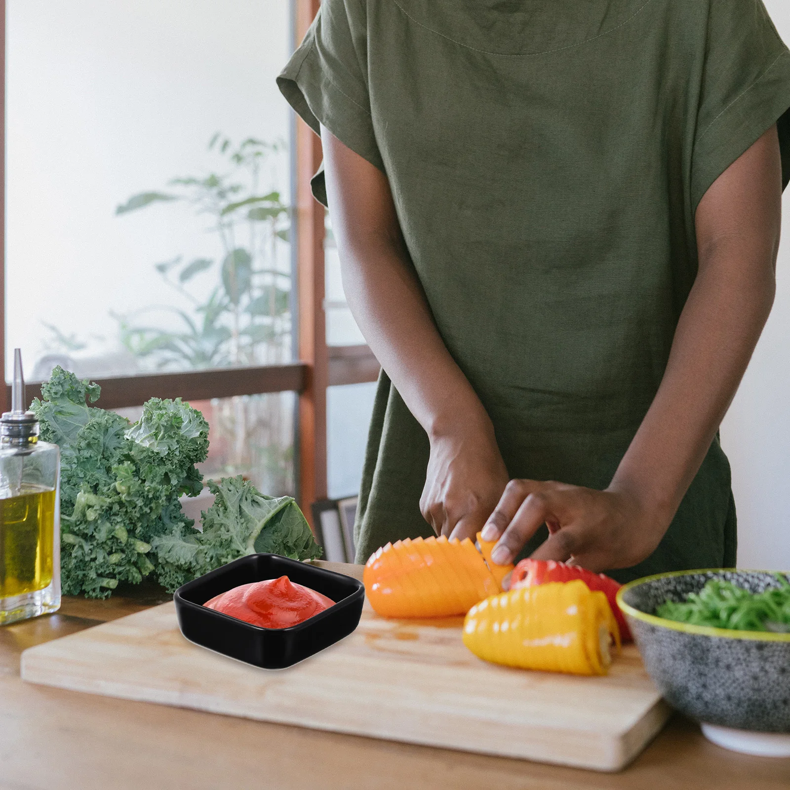 

1Set Ceramic Sauce Bowls 4 Pieces Multifunctional Side Dish Bowls Oven Microwave Dishwasher Safe Anti-Slip Base