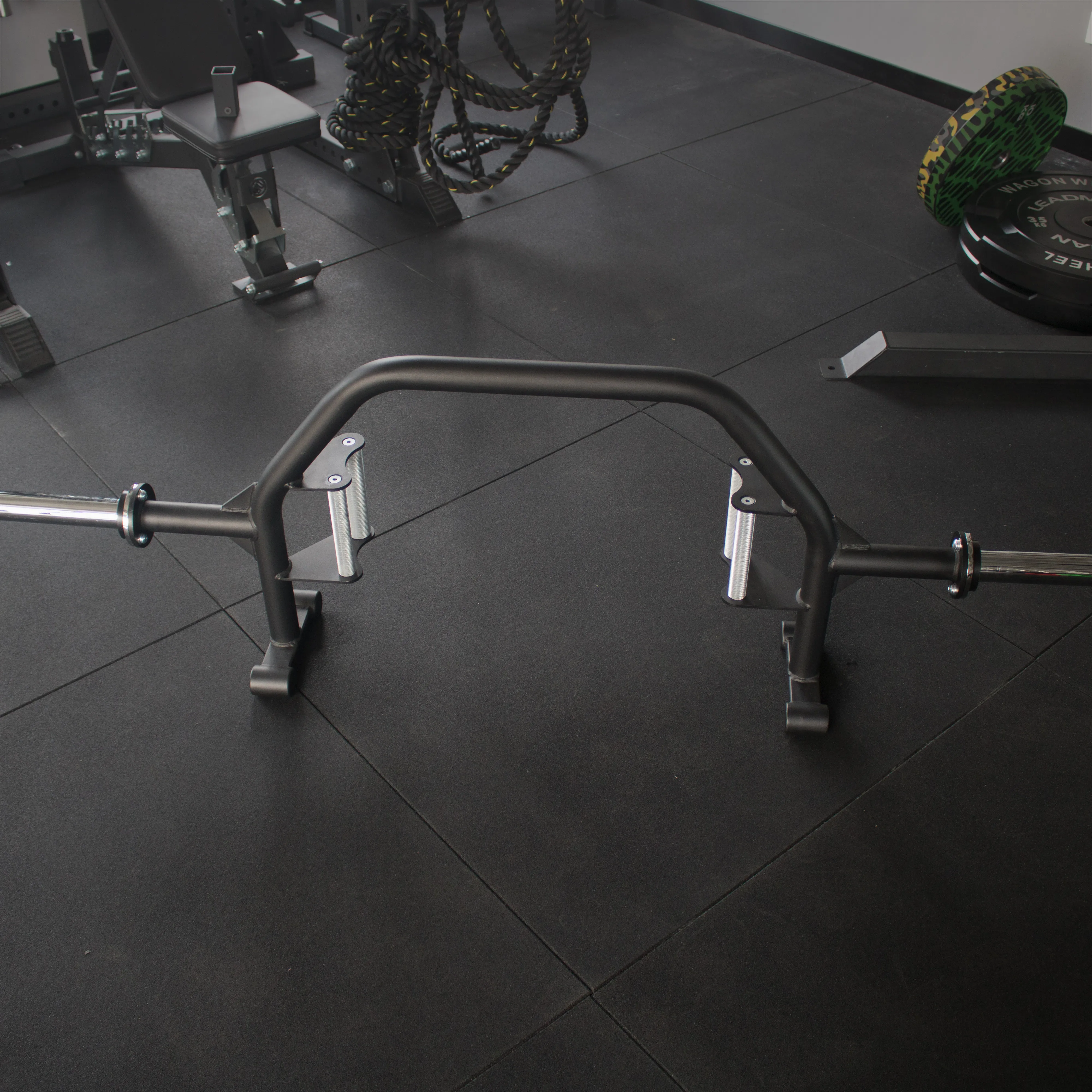 Leadman معدات اللياقة البدنية التدريب المنافسة الصالة الرياضية قوة رفع الأثقال 20 كجم شريط الحديد الكروم العادي