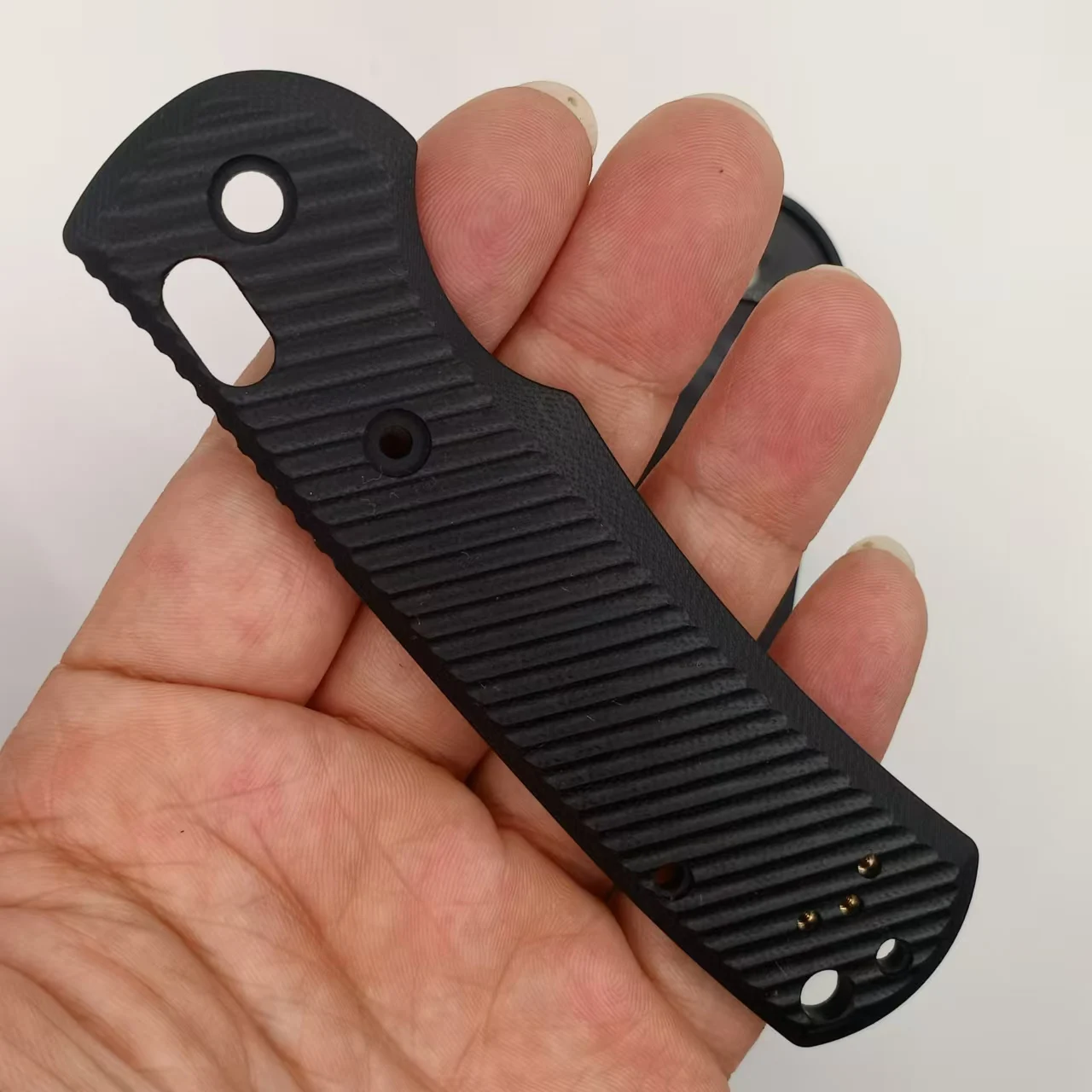 

Новые черные накладки G10 (1 пара) для рукояток ножей Benchmade Griptilian 550/551, аксессуар для самостоятельной сборки