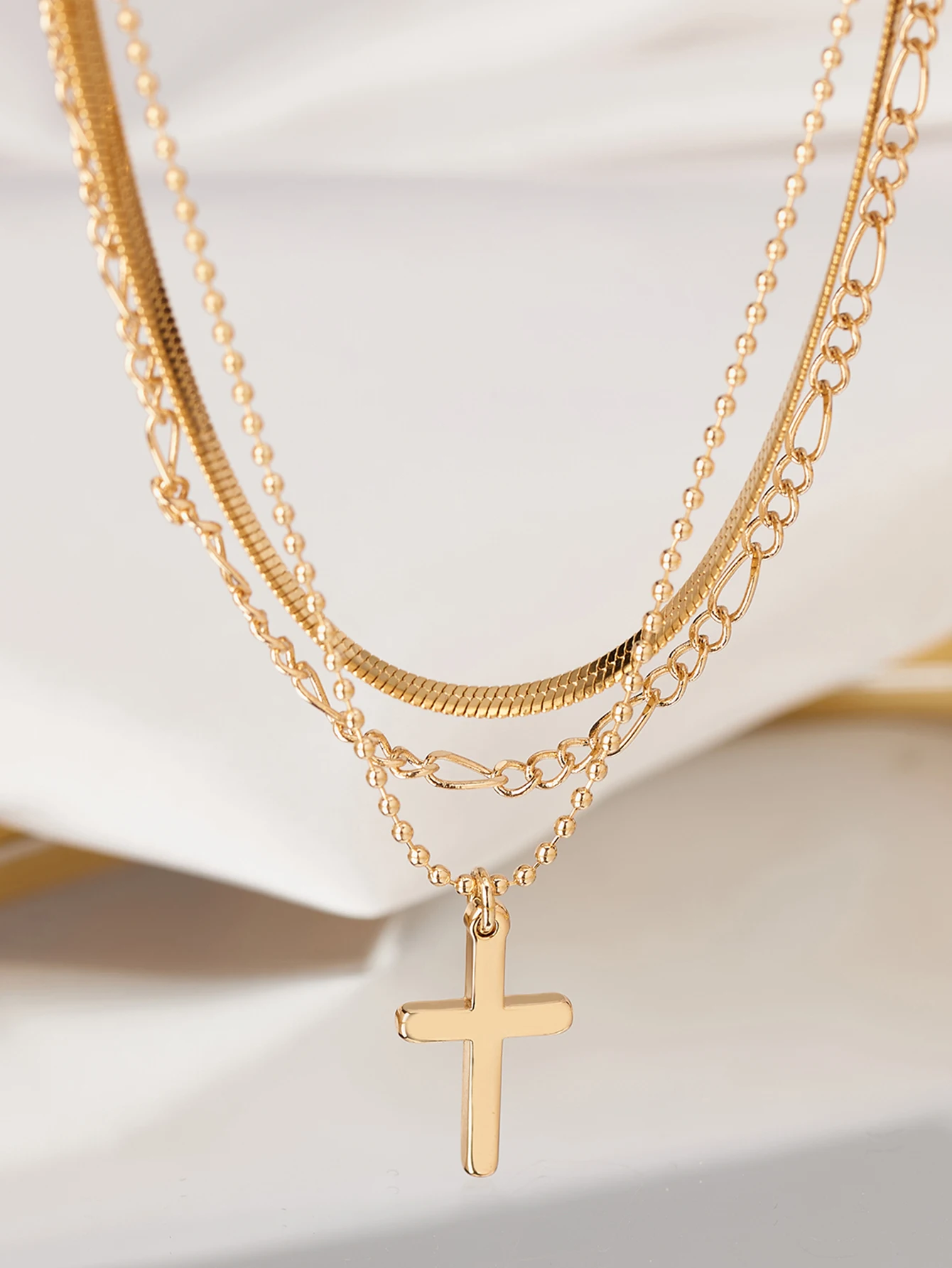 

New Multi-Chain Layered Women Pendant Necklace Copper Beads Chain Cross Pendant Party Vacation Shopping Classic Fashion Necklace