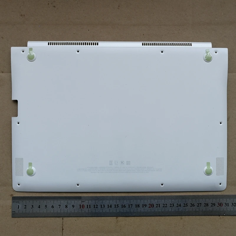 

New laptop bottom case base cover for Samsung NT900X3B 900X3J 900X3B NT900X3H 900X3J 900X3H 901X3H 900K3A