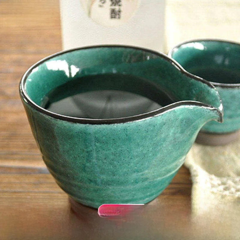 Taza de whisky de cerámica azul hecha a mano con esmalte bajo, estilo retro, taza individual para sake japonés, utensilios para servir bebidas alcohólicas
