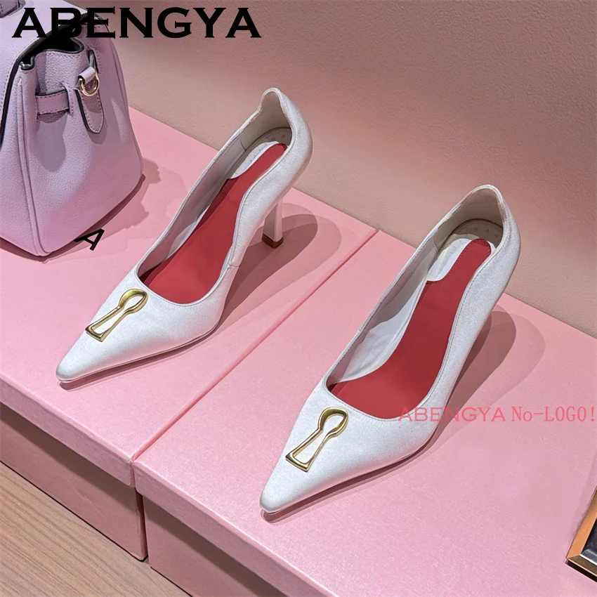 Summer Hot Sale Metal Inlay Fashion Pumps Female Satin Pointy Toe Fashion High Heels Shoes Female Sexy Elegant Dress Shoes Mujer