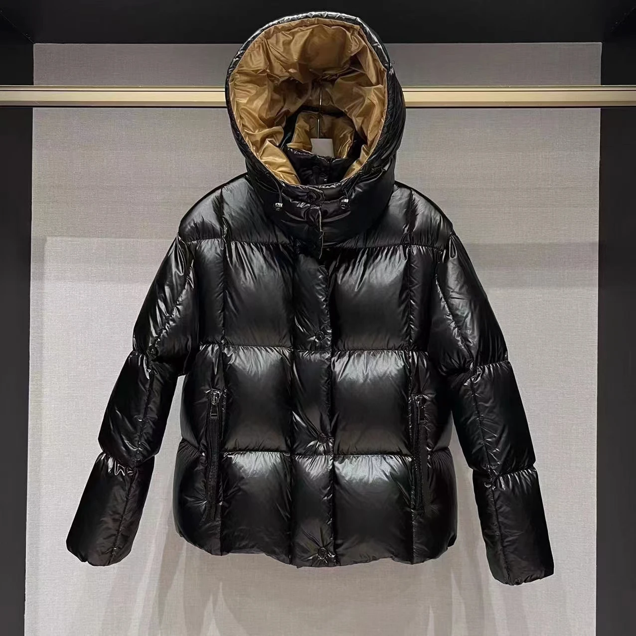 

New style in autumn and winter of 2022, same style, women's short down jacket, loose and thick cocoon bread outside