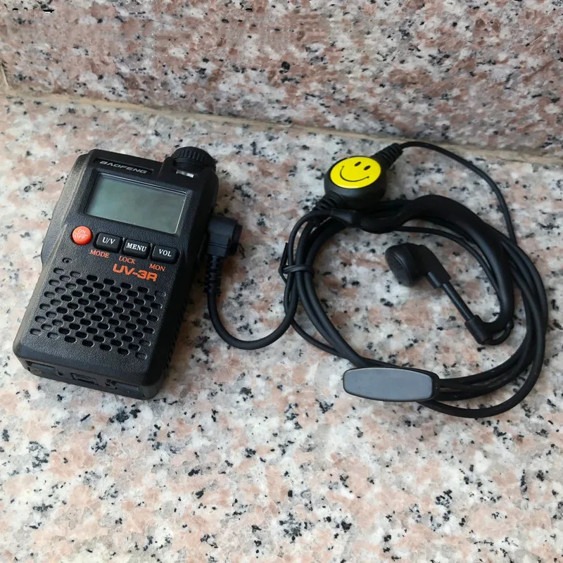 Due pezzi di auricolari per radio da guerra connettore a Y ricevitore radio portatile cavo per telefono auricolare UV3R walkie talkie cuffie U3 U8 T1