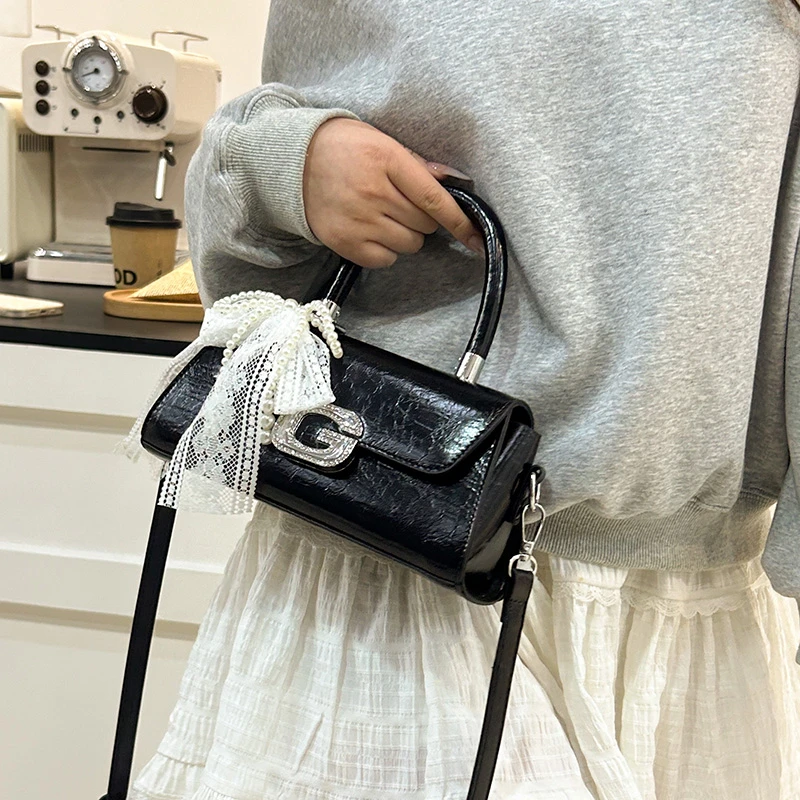 

Trendy Designer Paris Fashion Women's Clutch Bag With Vintage Letter Logo Minimalist Casual Solid Color