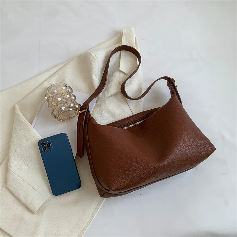 Ladies Casual Shoulder Bags Solid Color Leather Soft Fabric Shoulder Bags Casual Ladies Bags Zip Ladies Messenger Bags