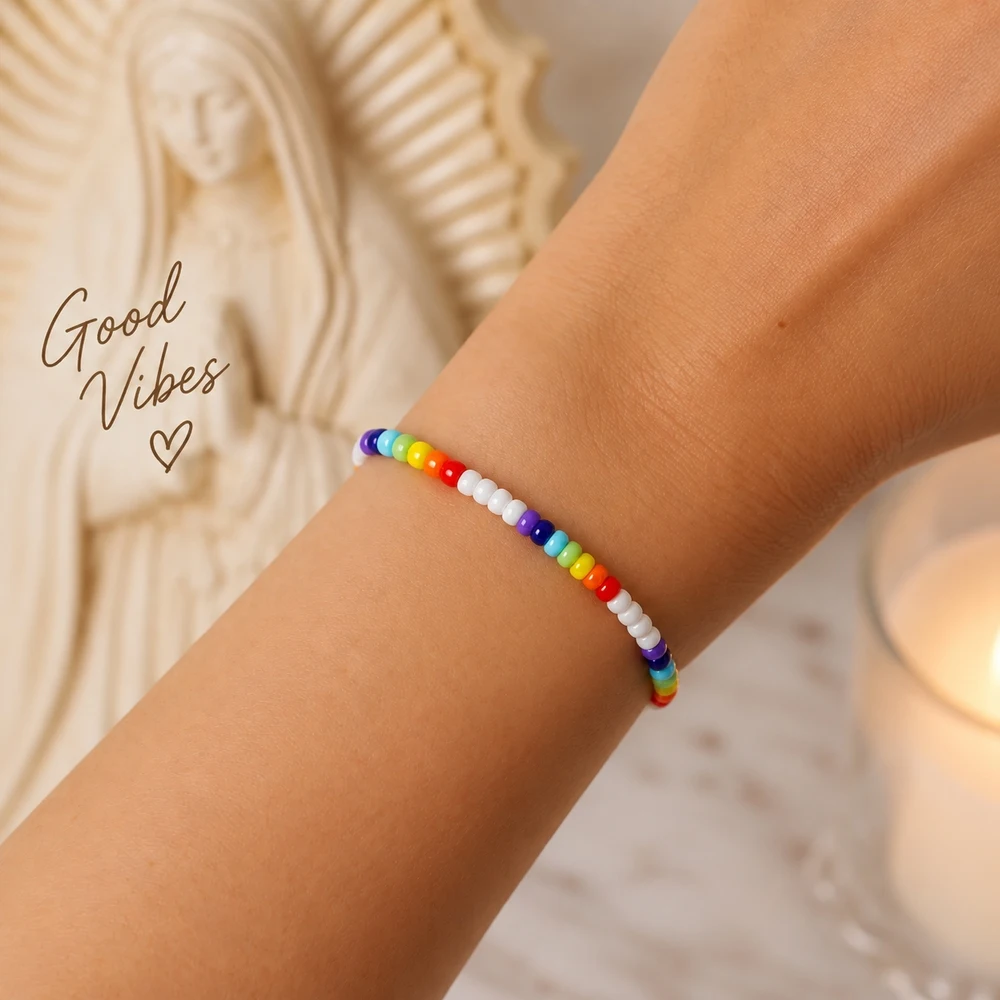 1pc Unisex Rainbow Color White Glass Beaded Strand Bracelet 17.5cm Trendy Round Bead Wrist Jewelry with Color Block Design