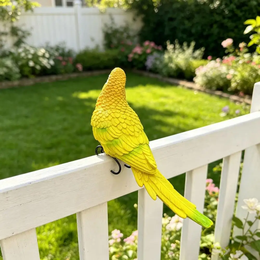 Gardening Gifts Hand-painted Resin Parrot Garden Statue with Metal Clip Colorful Budgie Macaw Bird Figurine Outdoor Patio Plant