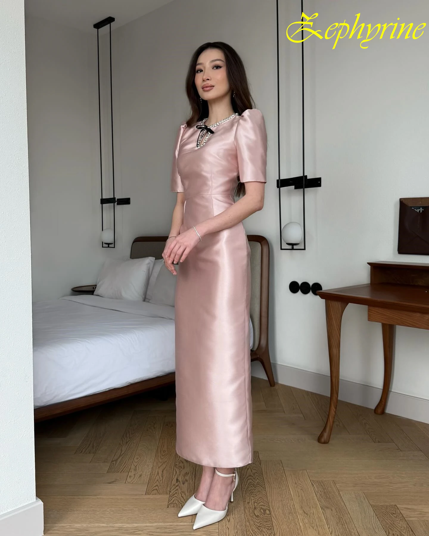 

Customized Straight Crew Neck Simple Formal Evening Dress Modern Fashion Celebrity Gowns Temperament High Quality Party Dress