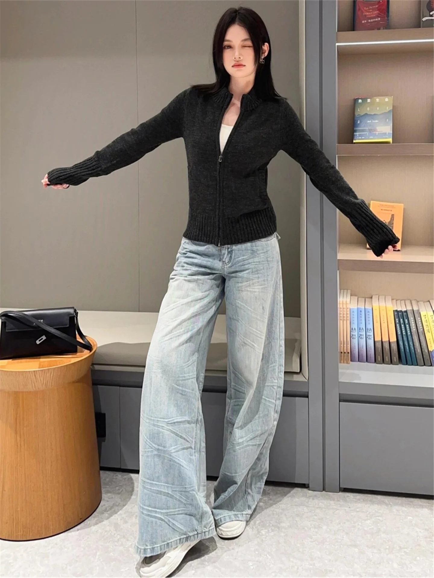 

Low Waist Wide Leg Blue Jeans Women's Spring Loose Drapey Trousers Casual Pleated Design Casual Cotton Low Waist Jeans