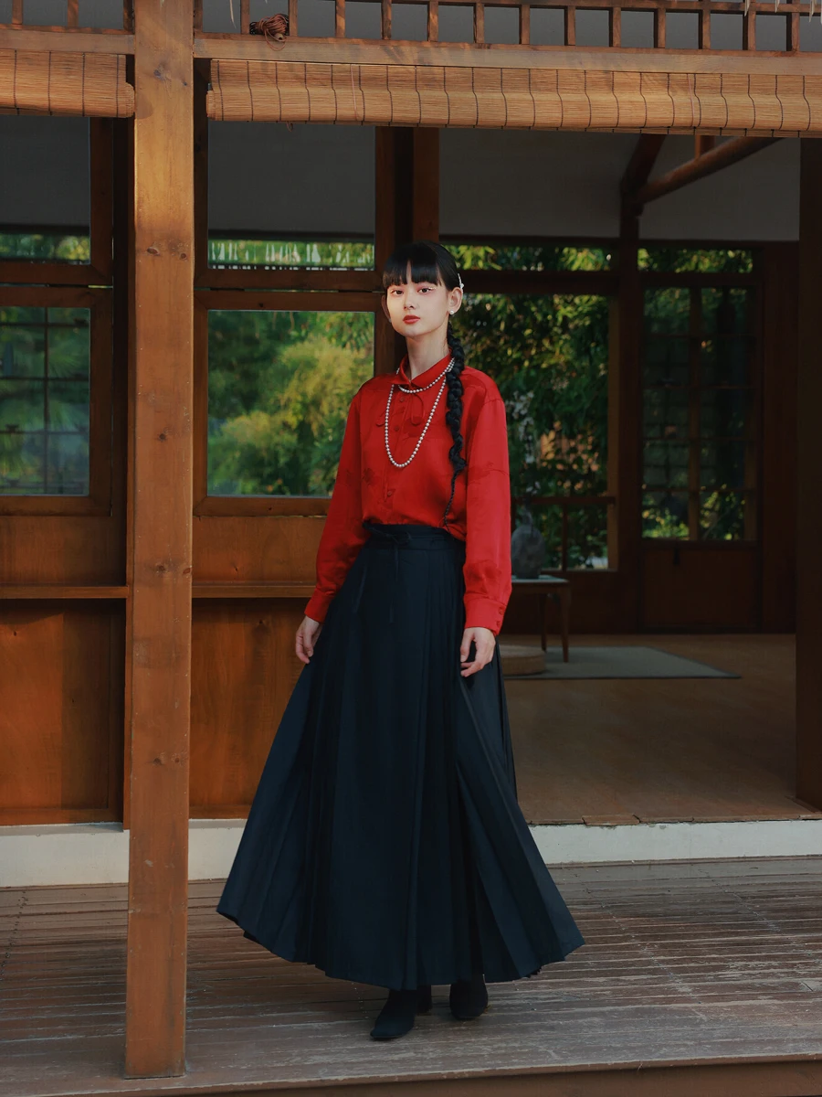 Charmmy Ye 23AW One…