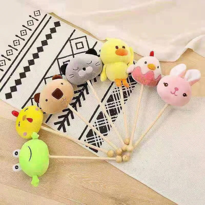 

Милый мультяшный массажный молоток-стик, ручной плюшевый мини-молоток для массажа шеи, плеч, меридианов, ног и спины