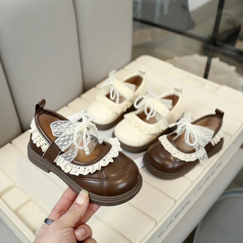 2026 Spring and Autumn New Girl Leather Shoes Retro Fashion Children's Lace Pearl Princess Elegant Preschool Flat Shoes