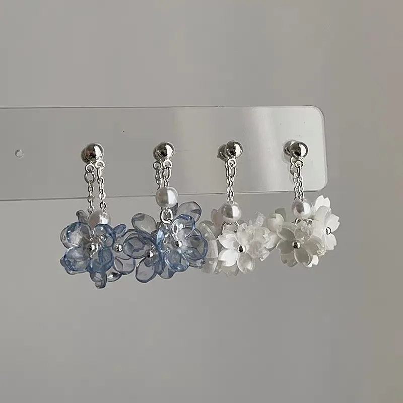 Sweet Fresh‑Style White Flower Earrings, Korean‑Style Cool Elegant Versatile Stud Earrings, New Spring‑Summer High‑Grade Ornate Ear Jewelry
