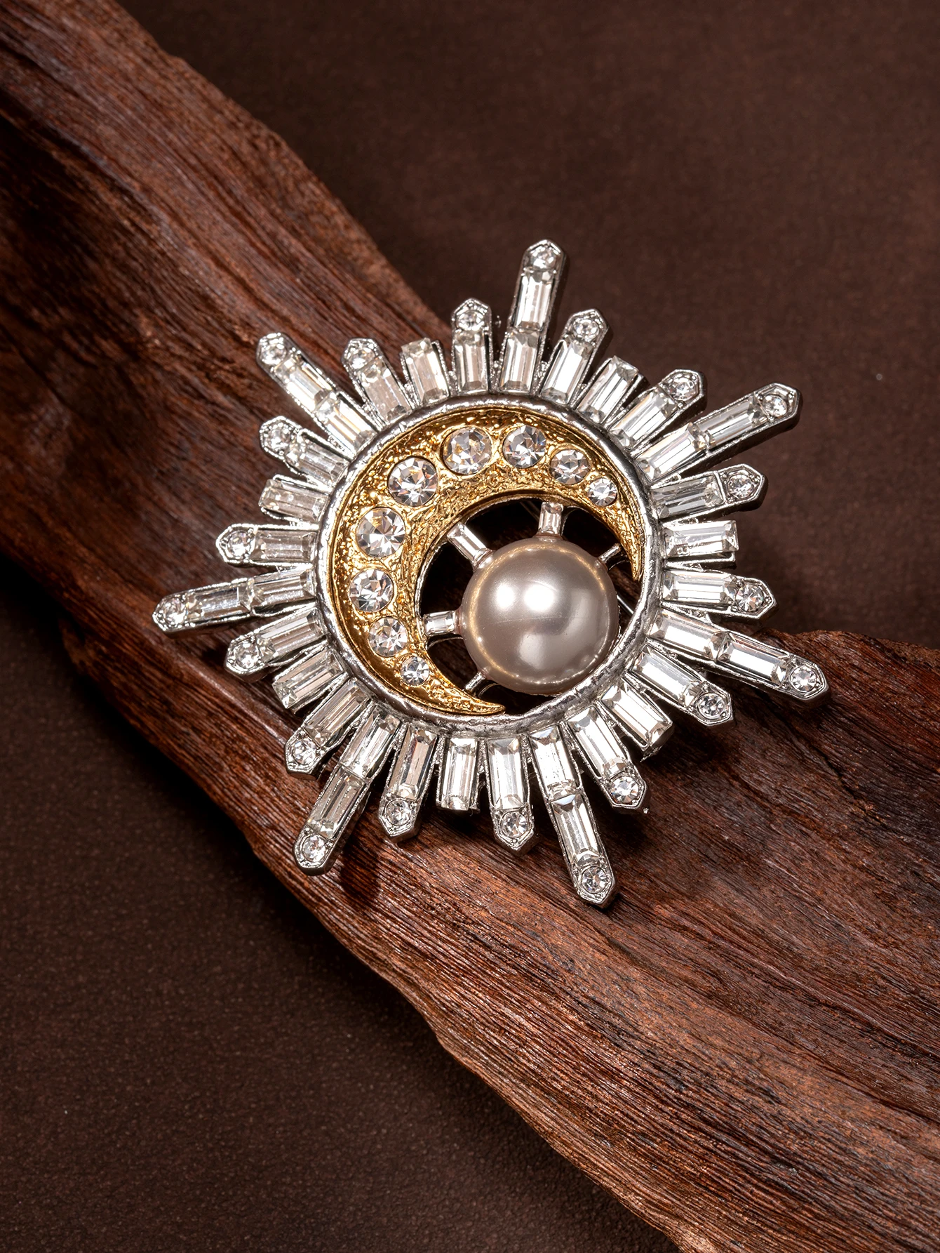 Vintage Gold and Silver Contrast Pearl Palace Brooch Suit Accessory