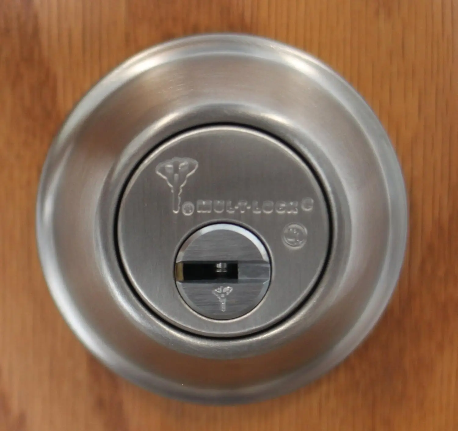 Deadbolt de cilindro único interativo + Cronus de alta segurança grau 2 com giro de polegar. Doo comercial ou residencial de metal ou madeira