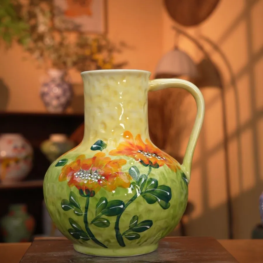 Hand-painted dreamy new Chinese minimalist desktop ceramic vase and flower vessel, exquisite large single-handled vase