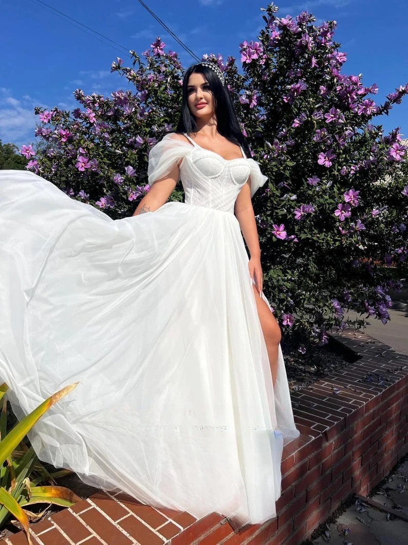 

White Simple Bride Beach Tulle A Line Slit Lace Wedding Dresses Corset Wedding Dress Off The Shoulder Fairy Dress Ball Gown