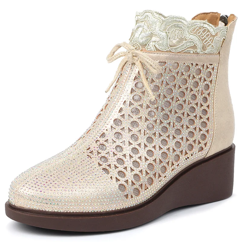 

GKTINOO 2026 Весна-Лето: Модные ботильоны с сетчатыми вставками, стразами и танкеткой, женские короткие сапоги