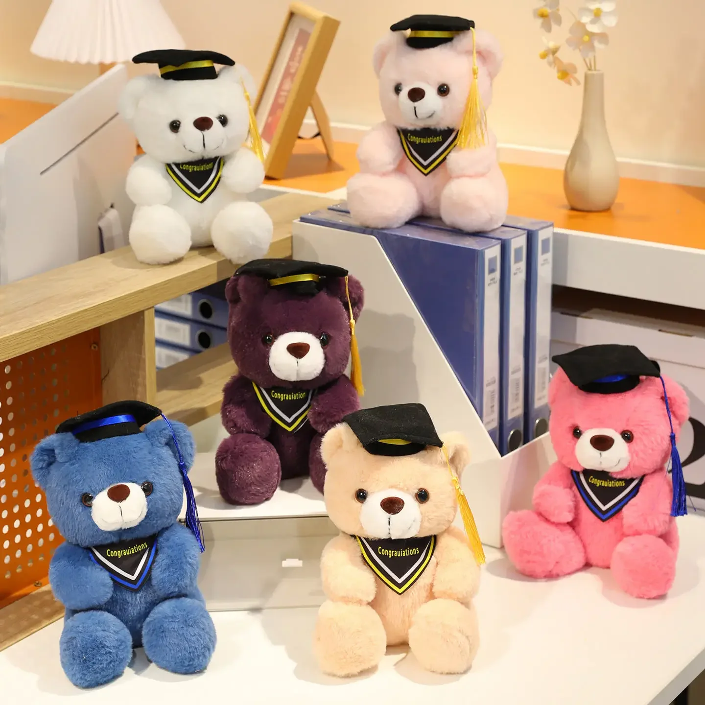 

Многоцветный мультяшный медведь доктора, плюшевые игрушки, мягкие игрушки, плюшевые куклы, друзья, выпускной сезон, подарки, украшение дома