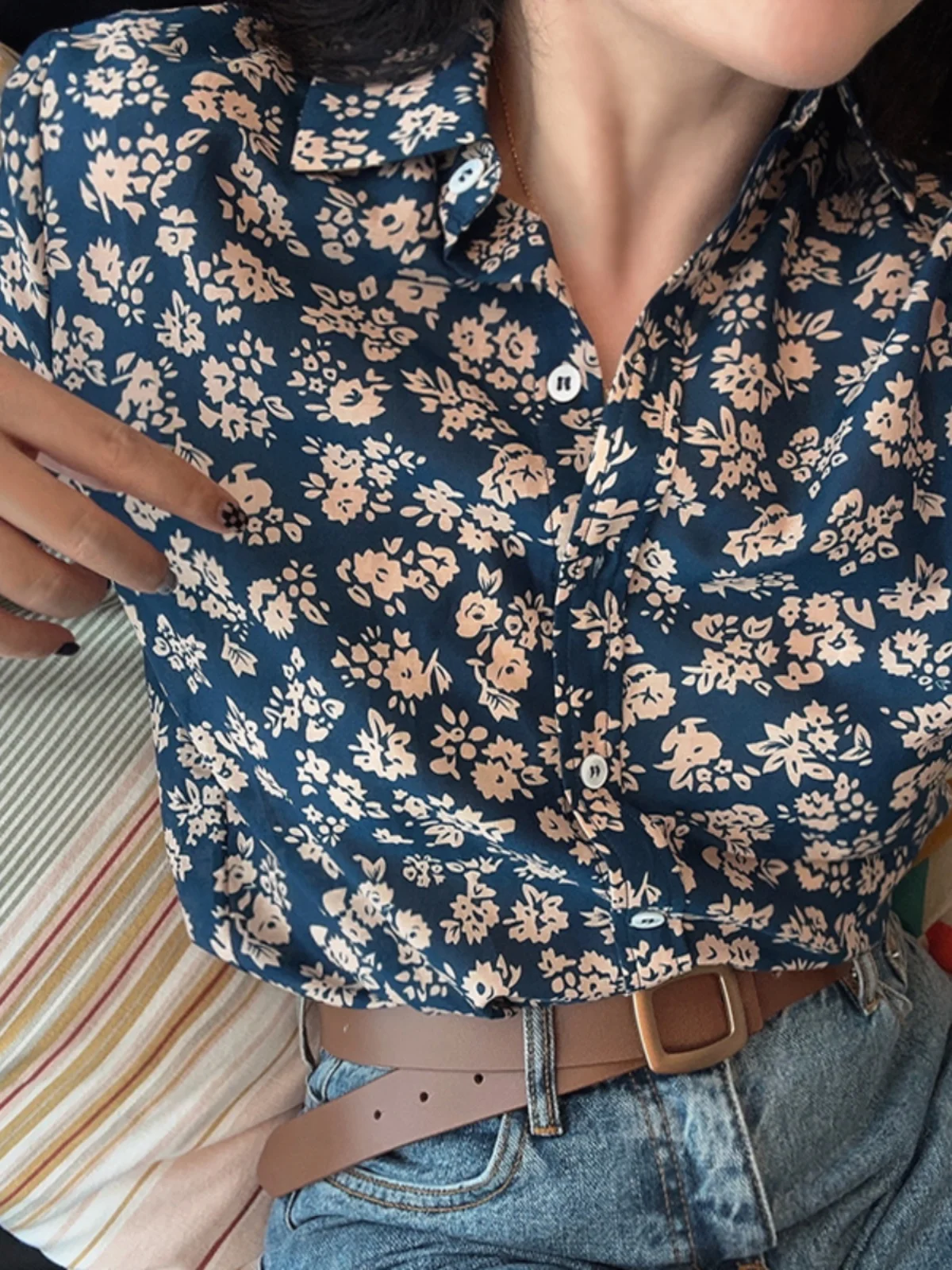 

Романтическая ретро-блузка из хлопка и шелка светло-голубого цвета с цветочным принтом, с длинными рукавами, тонкая, прозрачная, повседневная, во французском стиле, прямого кроя, женская.