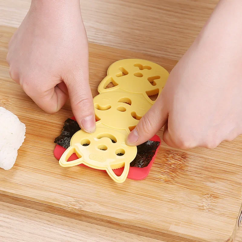 สไตล์ญี่ปุ่นซูชิ Nori ชุดแม่พิมพ์ข้าวเครื่องมือทําอาหารน่ารัก Smile Cat Bento Maker เครื่องตัด Gadgets ครัวแบบพกพา 1 ชุด