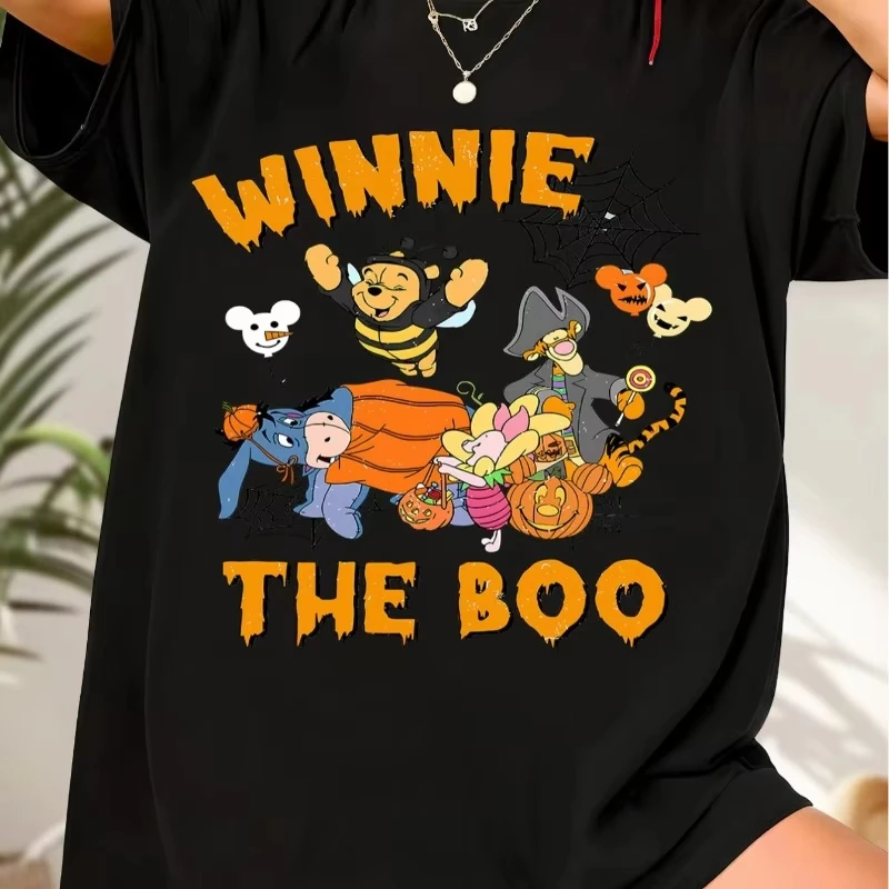 

Футболка с принтом «Медведь Пух и друзья» из мультфильма. 2025 год. Новый женский тренд на Хэллоуин Диснея, большие размеры, свободный повседневный топ с короткими рукавами.
