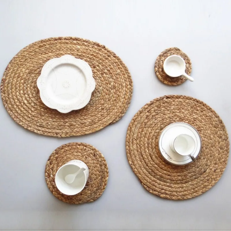 Round Woven Placemat Natural Water Hyacinth Place Mats Straw Table Mats for Dining Table Christmas Rustic Heat Resistant Cup Pad