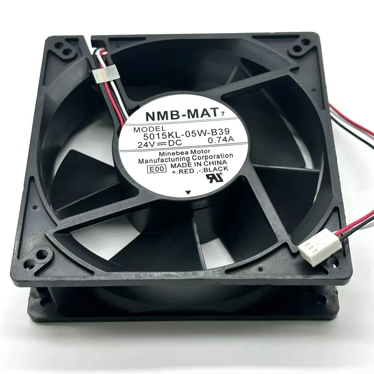 NMB-MAT 5015KL-05W-B39 E00 DC 24V 0.74A 127x127x38mm 3-Wire Server Cooling Fan