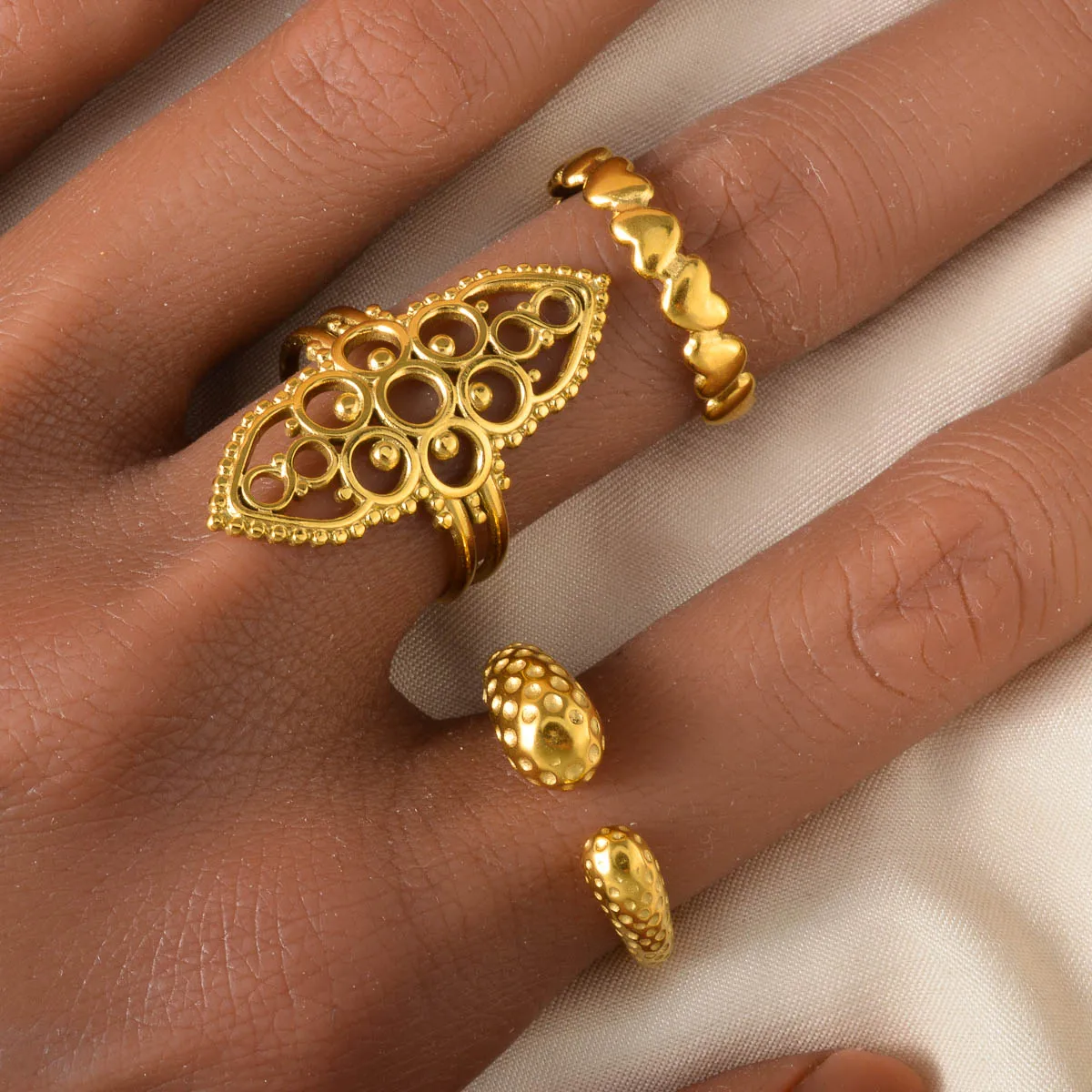 

Trendy Gold Plated Ring Geometric Boho Style Rings for Women Vintage Ring Sparkling Statement Jewelry Gift for Her