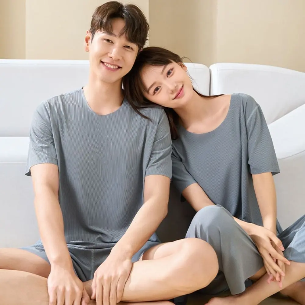 

Casual Seamless Short Sleeve Sleepwear Suit Loose Simple Men Summer Pajamas Ice Silk Home Wear 2Piece Nightwear Set Summer