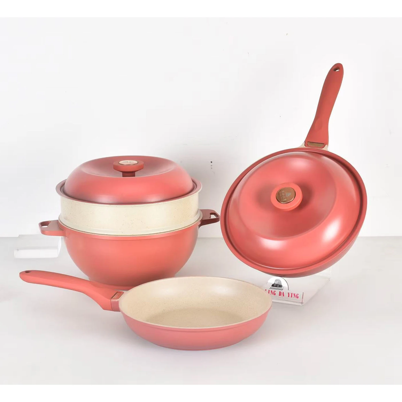 

Wholesale Minimalist Red Non-Stick Coated Cookware Set Die-Cast Aluminum Soup Pot with Steamer Wok and Frying Pan
