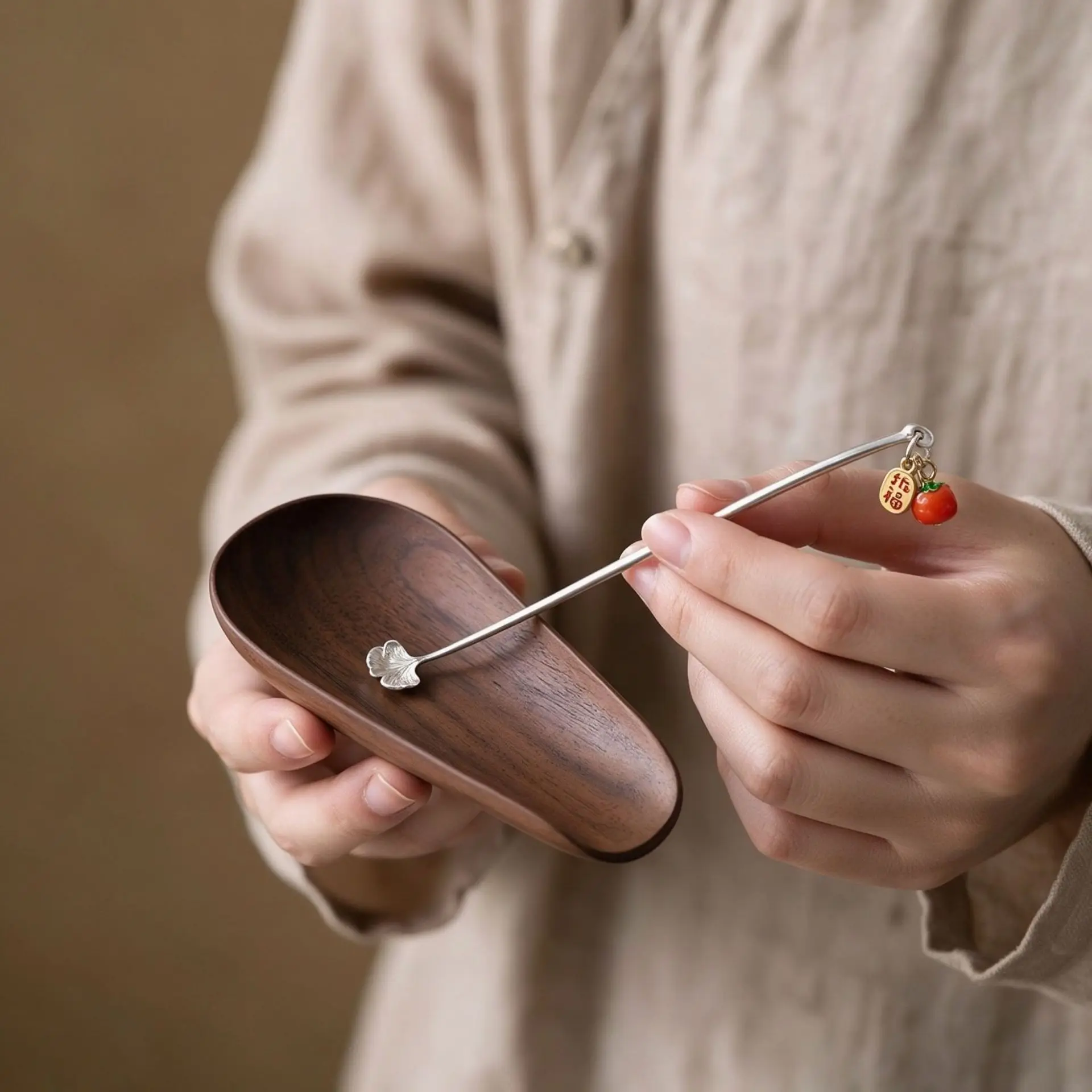 Walnut Tea Picker Two-piece Set Solid Wood Tea Ceremony Six Gentlemen Accessories Tea Spoon