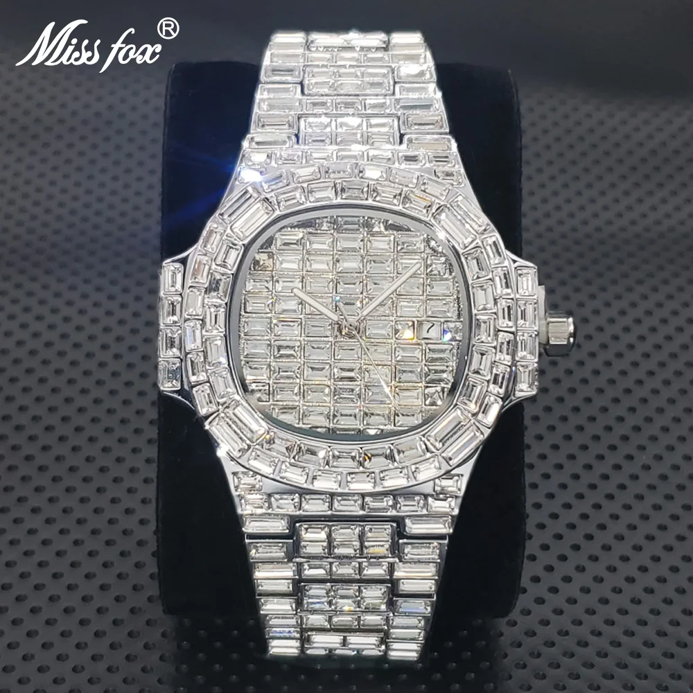 Luxury Men\'s Diamond Watch Fashion Crystal Jewelry Silver Quartz Watches Hip Hop Iced Out Rhinestone Steel Band Waterproof Clock