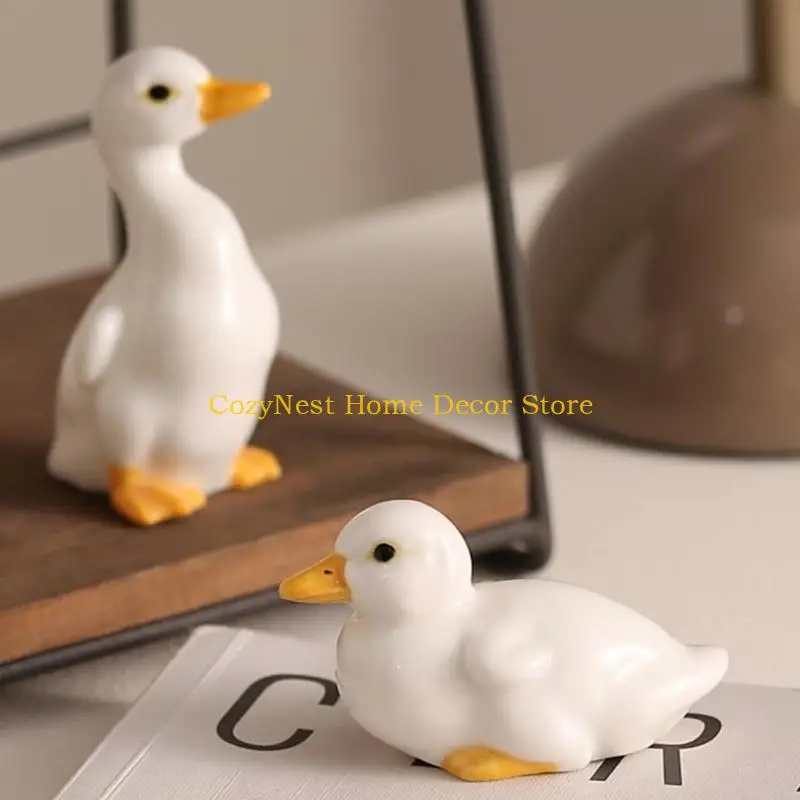 92MF Ceramic Duck Figurines Pair Set of 2 for Desk and Shelf Display, White Pair