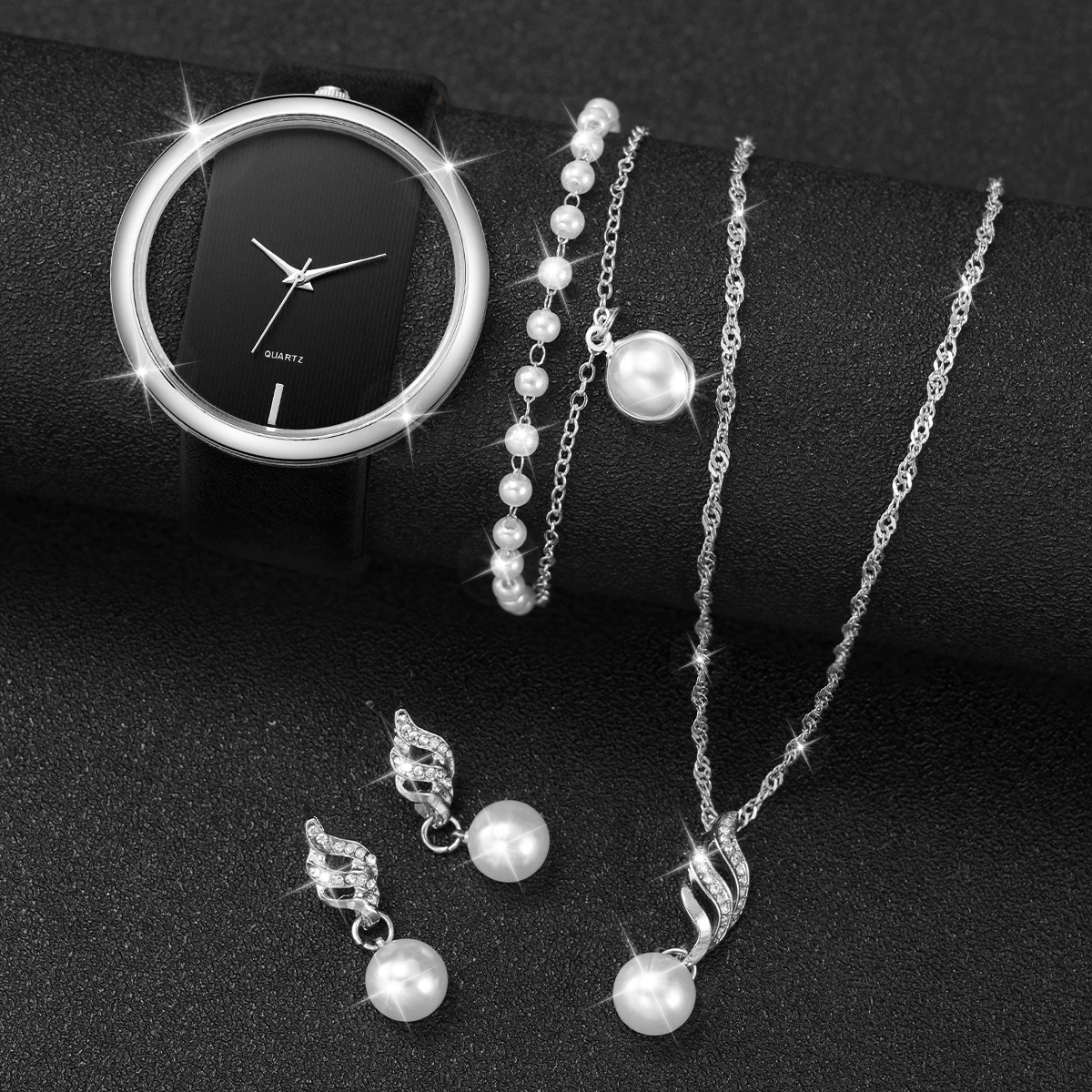 4PCS/Set Fashion Hollow Dial Women Watches Pearls Jewelry Set Simple Ladies Leather Band Quartz Watch（Without Box）