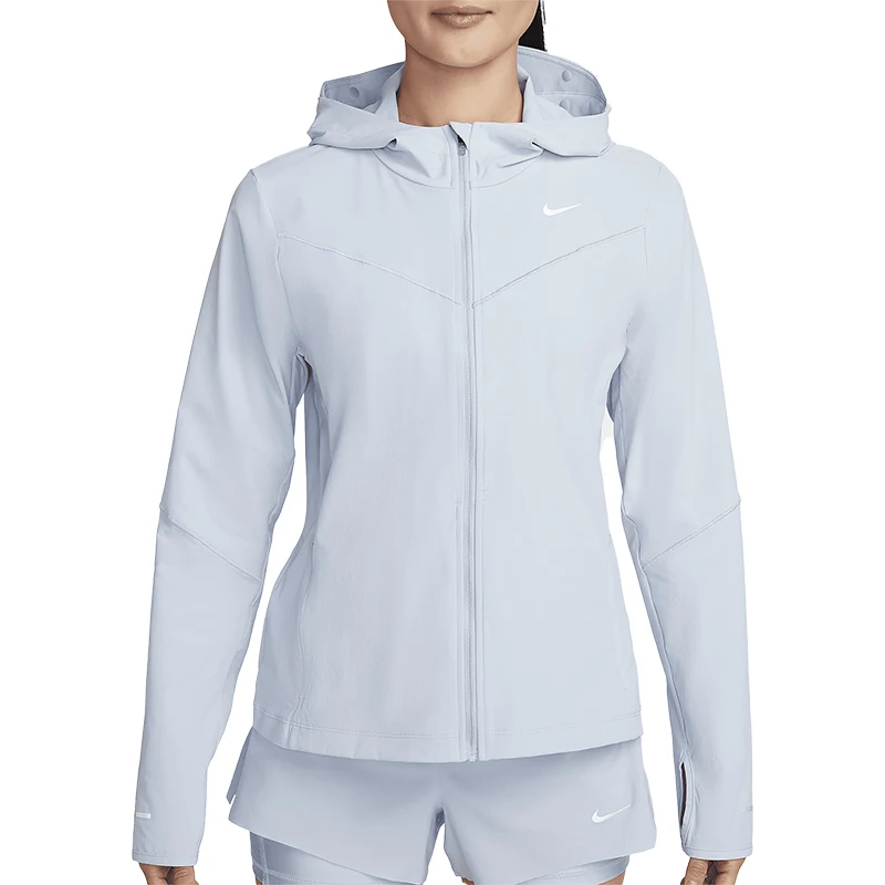 سترة الجري النسائية Nike Genuine Swift UV بغطاء للرأس للحماية من الشمس FB7481-440