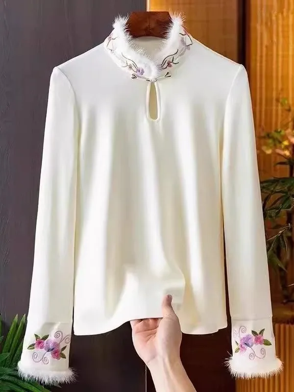 

Chinese Style Stand Collar Fleece Lined Embroidered Hem T-Shirt Set Women's Autumn Winter New Fashion Sleeveless Top Ensemble
