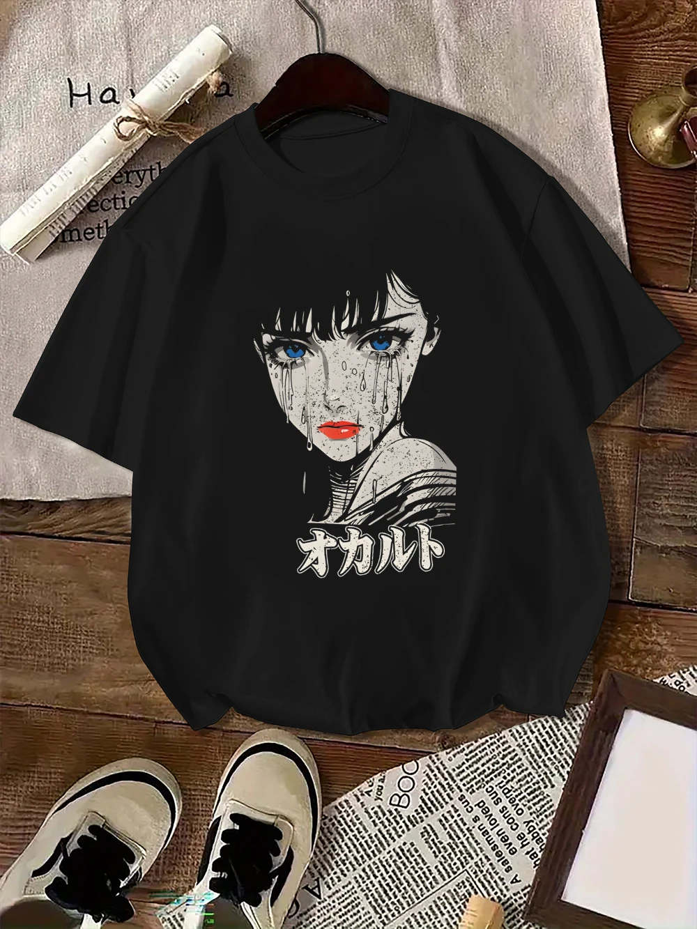 Y2K 버그 여성용 티셔츠는 봄과 여름 패션을 위한 독특한 예술적 디자인과 복고풍 스타일을 특징으로 합니다.