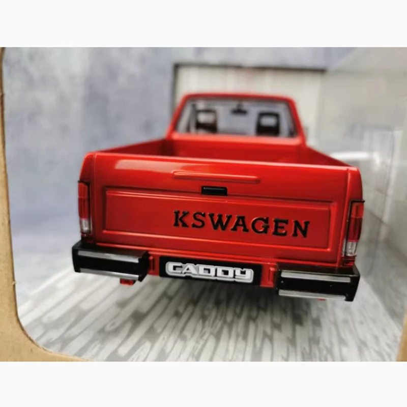 Solido Diecast 1/18 Scale 1982 Caddy MK 1 Pickup Truck Alloy Simulation Car Model Collection Souvenir Static Display Gifts Toys