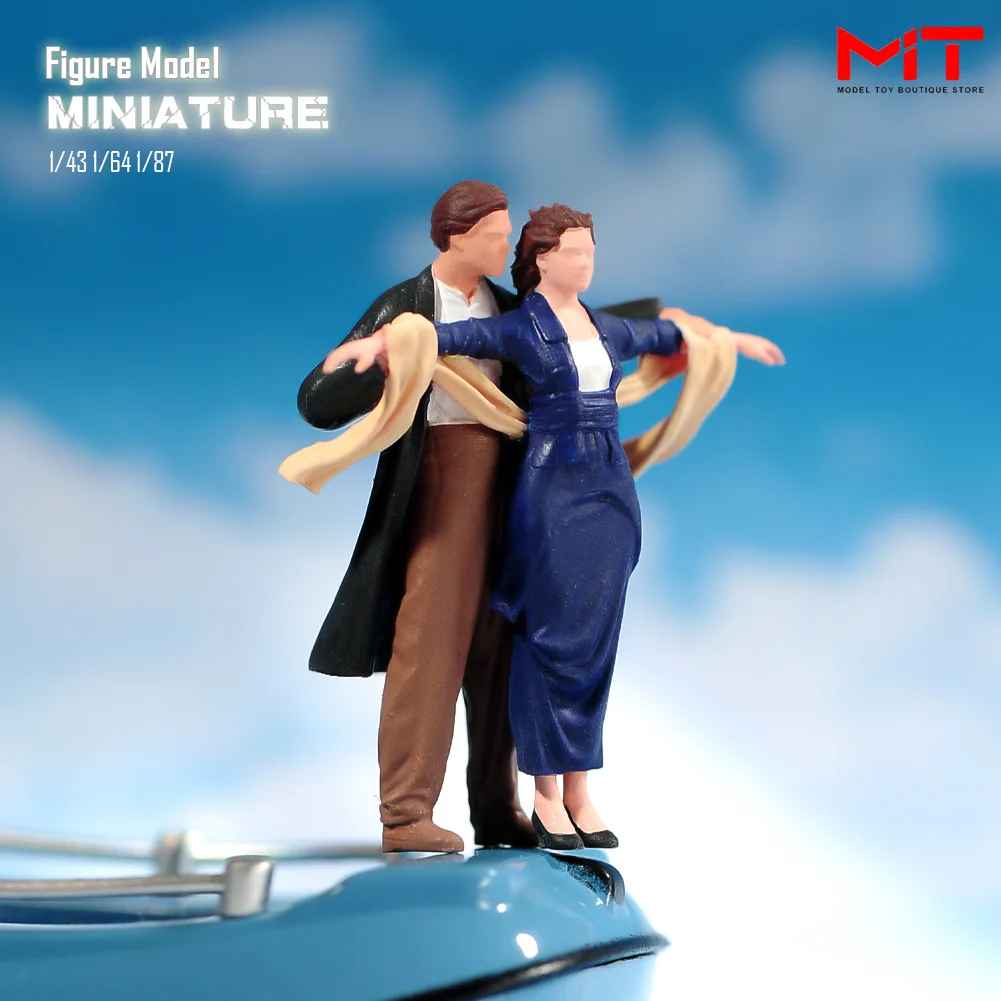 Miniatures Figurine 1/87 1/64 1/43 1/24  Lover Embracing on boat Male Female Figures Model Dolls DIY Creative Scene Props