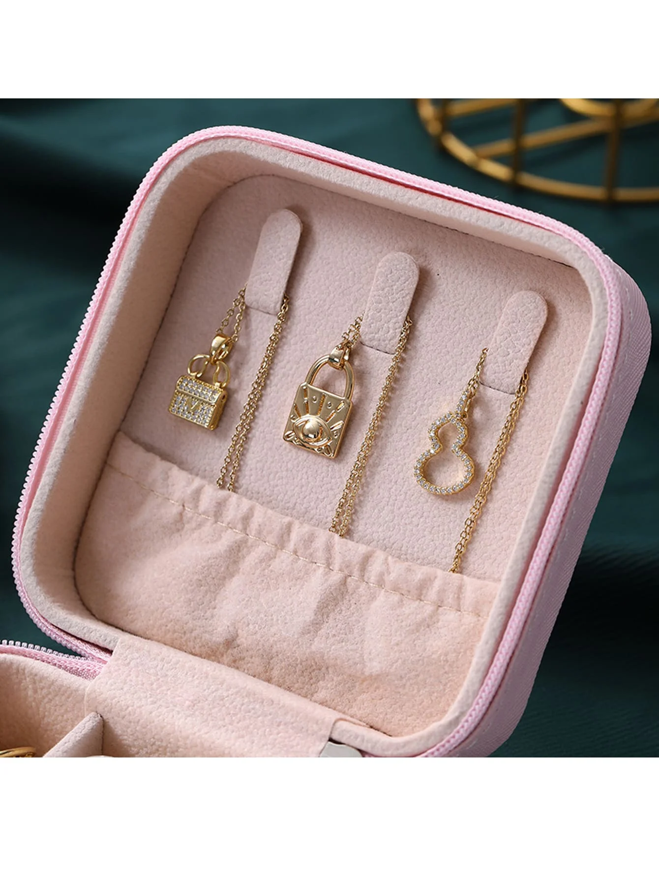 Travel Jewelry Case for Women Girls,Portable Jewelry Box with Letters 2-Layer Jewelry Storage Mini Jewelry Case Travel Must Have