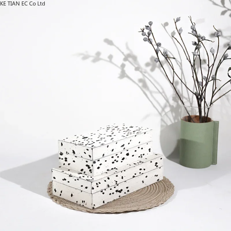 โต๊ะกล่องเครื่องประดับกล่องเก็บเครื่องประดับขนม้าลายจุดสไตล์โมเดิร์นยุโรป hiasan kamar