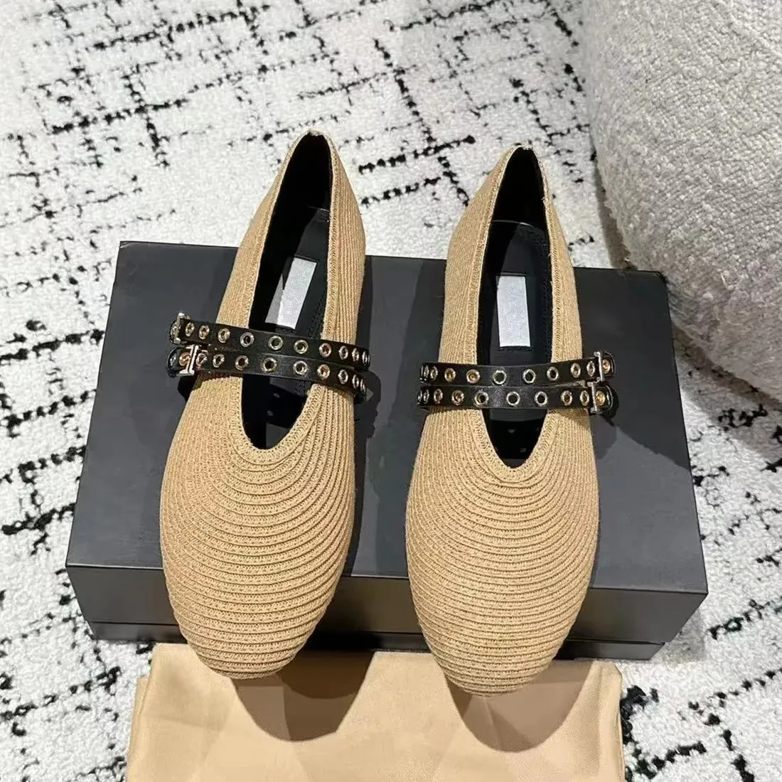 2026 Summer Retro Mary Jane Flat Sandals for Women - Trendy Versatile Loafer with Straps and Low Cut