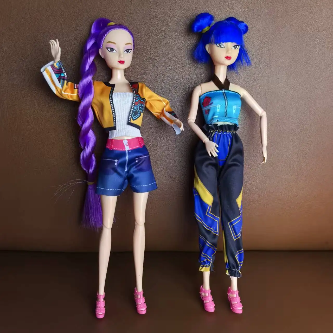 

New Anime K-pop Demon Hunter Witch Hunter Group High Appearance Rubber Doll Figurine, Girl's Heart Decoration Doll Holiday Gift