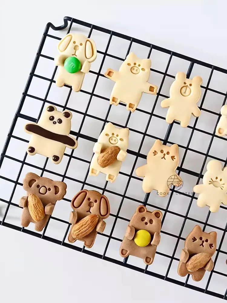 8Pcs/Set Cute Hug Animal Mouse Bear Koala Cookie Cutter Frame Piggy Bunny Panda Biscuit Stamp PLA 3D Cake Baking Decoration Tool