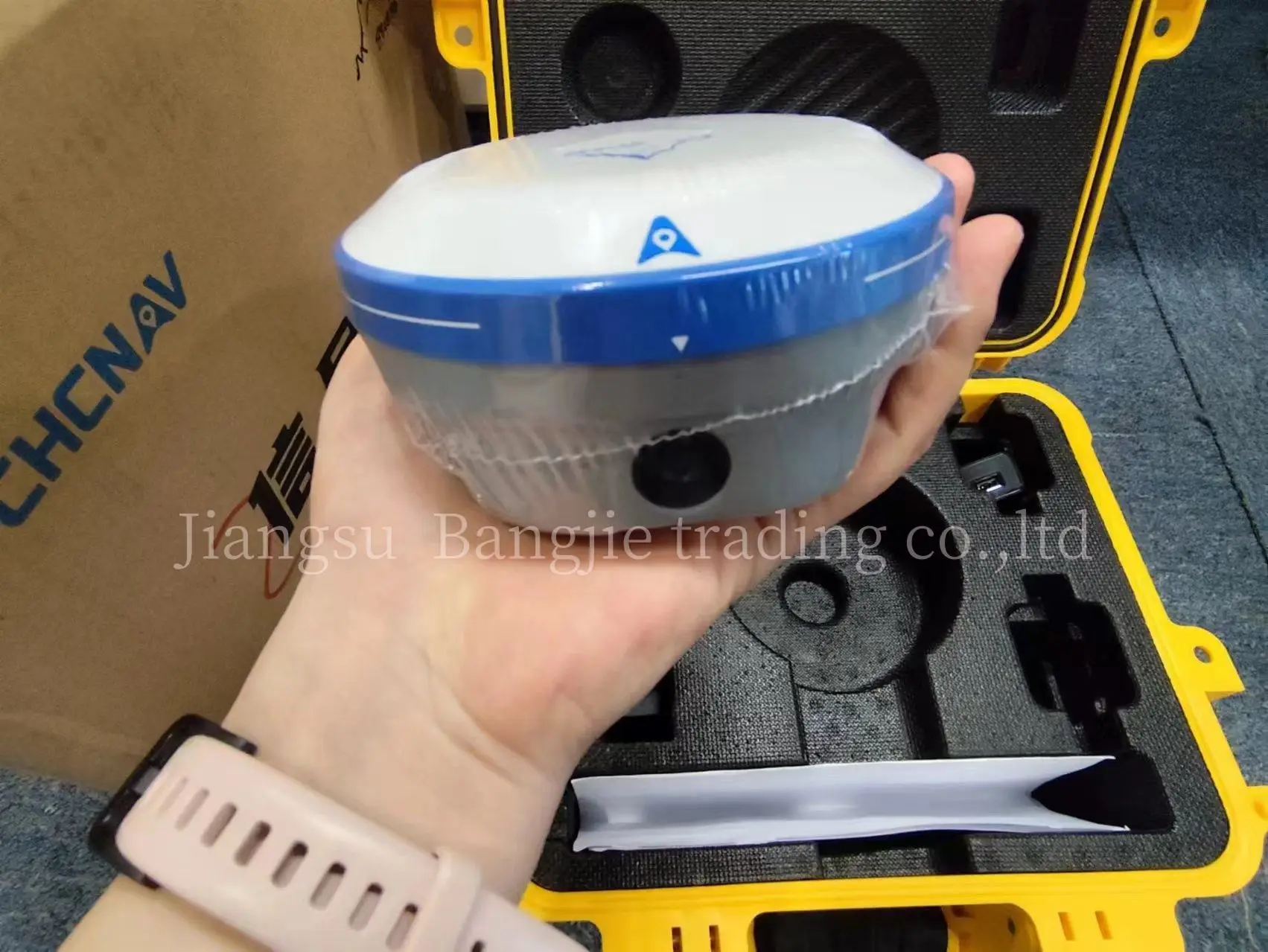 

Новейший GNSS-приемник CHCNAV X13/I76 GPS IMU-RTK с 1408 каналами и двойной камерой для визуальной геодезической съемки